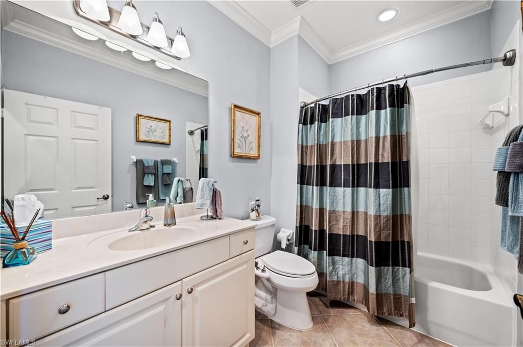 9318 Aviano Dr, Unit 202, Fort Myers, FL 33913 Photo