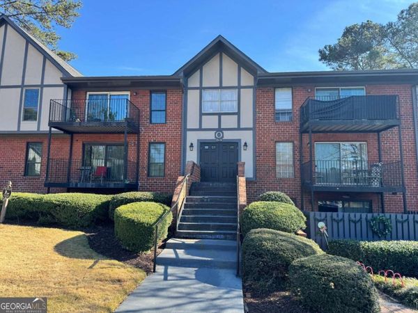6851 Roswell Road, Unit O24, Sandy Springs, GA 30328