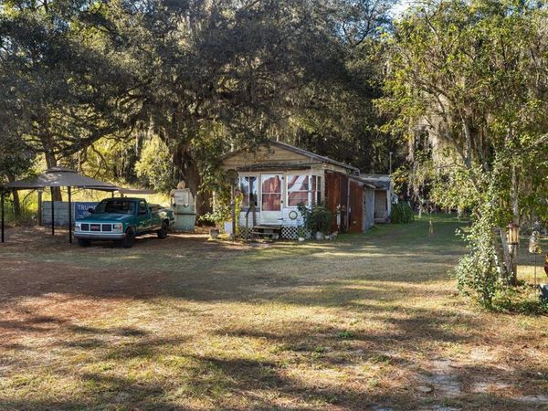 1582 S US 301, SUMTERVILLE, FL 33585