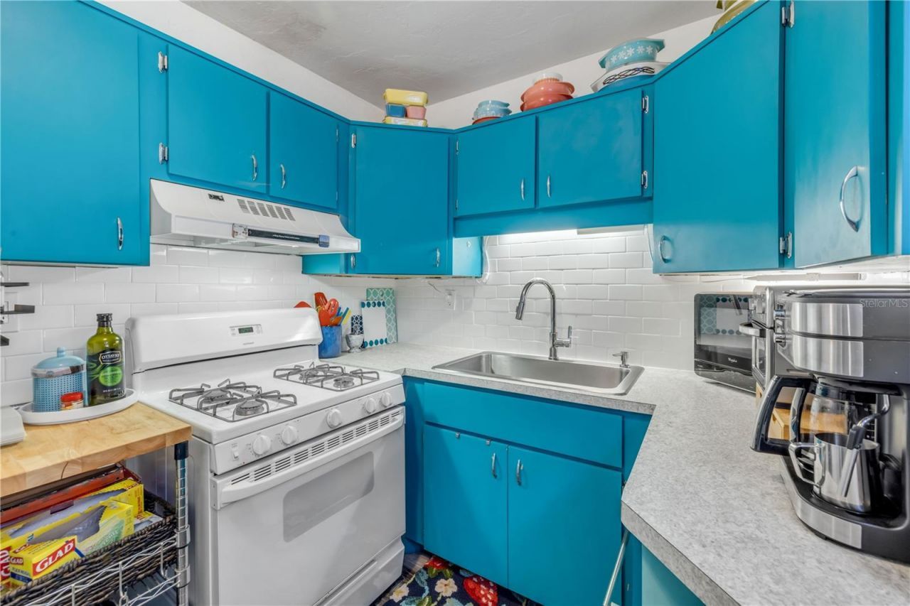 2805 Saxon Drive, New Smyrna Beach, FL 32169 Photo