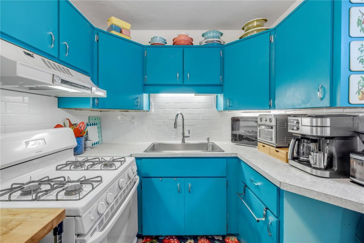 2805 Saxon Drive, New Smyrna Beach, FL 32169 Photo