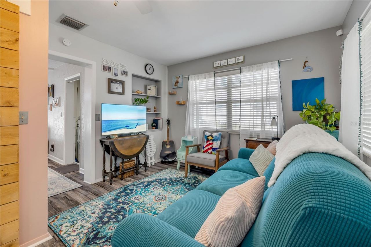 2805 Saxon Drive, New Smyrna Beach, FL 32169 Photo