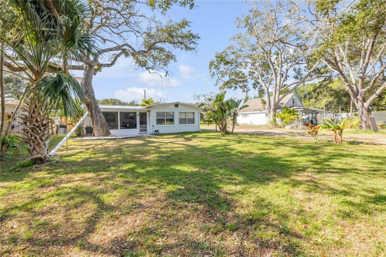 2805 Saxon Drive, New Smyrna Beach, FL 32169 Photo