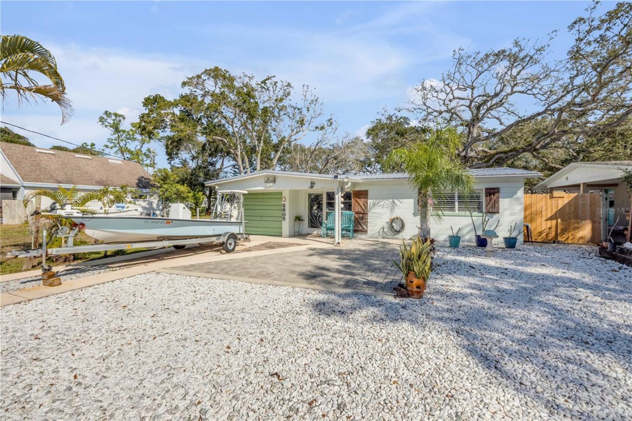 2805 Saxon Drive, New Smyrna Beach, FL 32169 Photo