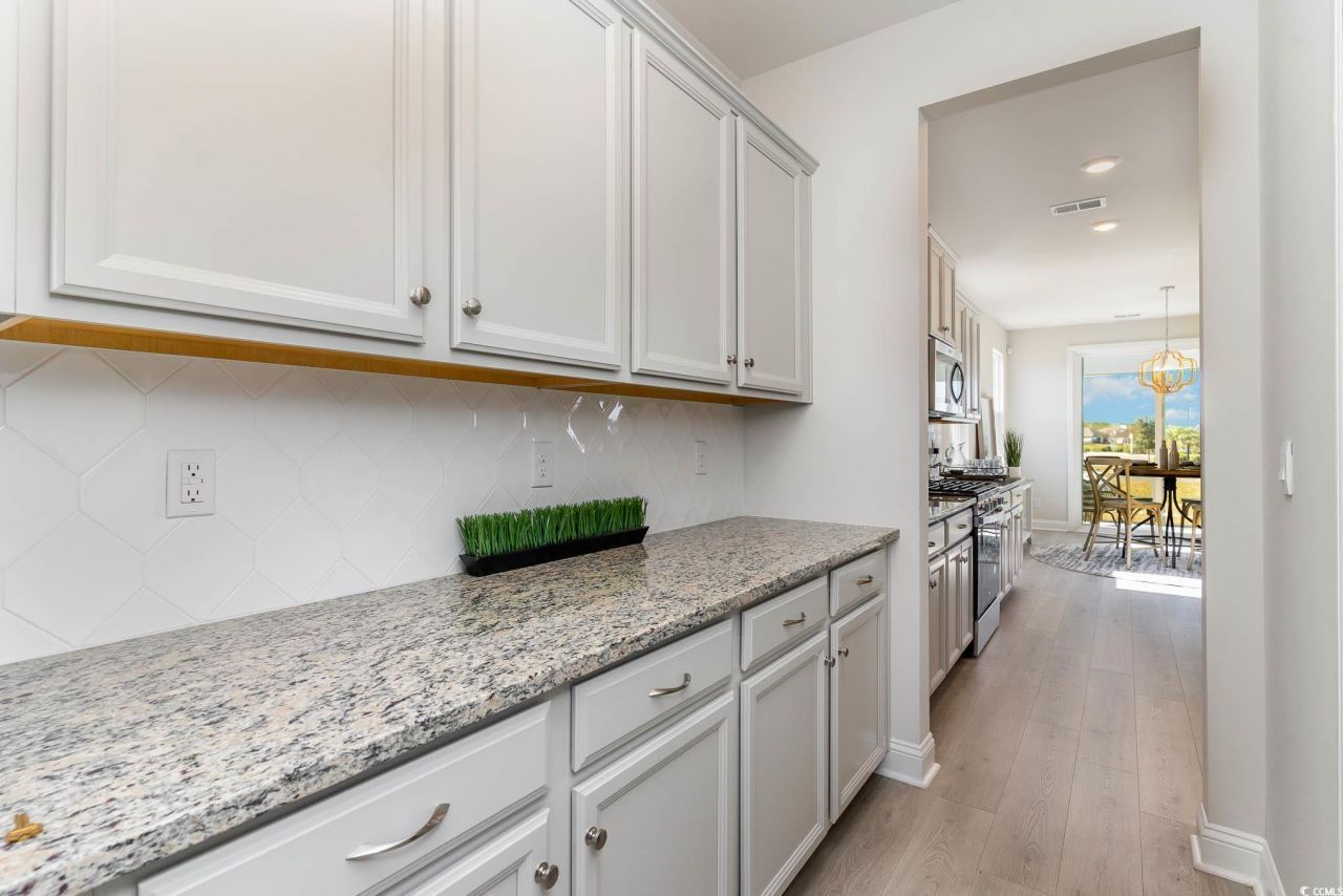 262 Hadley Springs Ave Photo 6