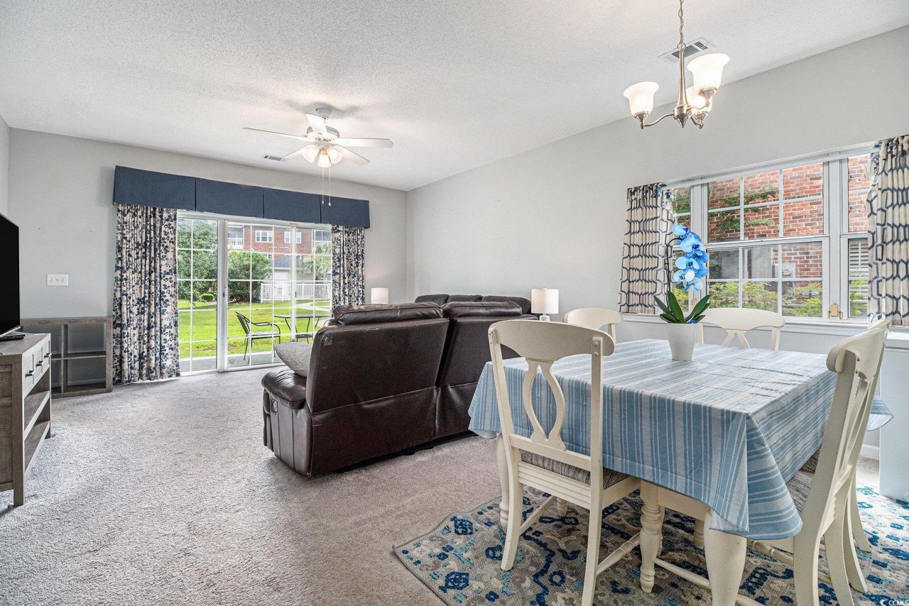 3951 Gladiola Ct. Photo 4