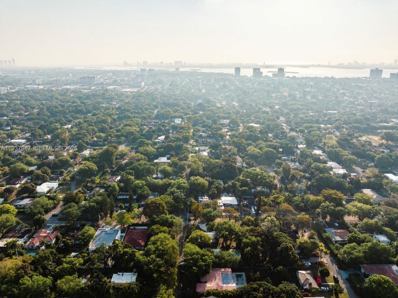 11660 NE 8th Ave, Biscayne Park, FL 33161 Photo