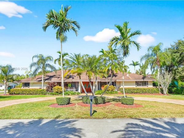 9995 SW 126th Ter, Miami, FL 33176