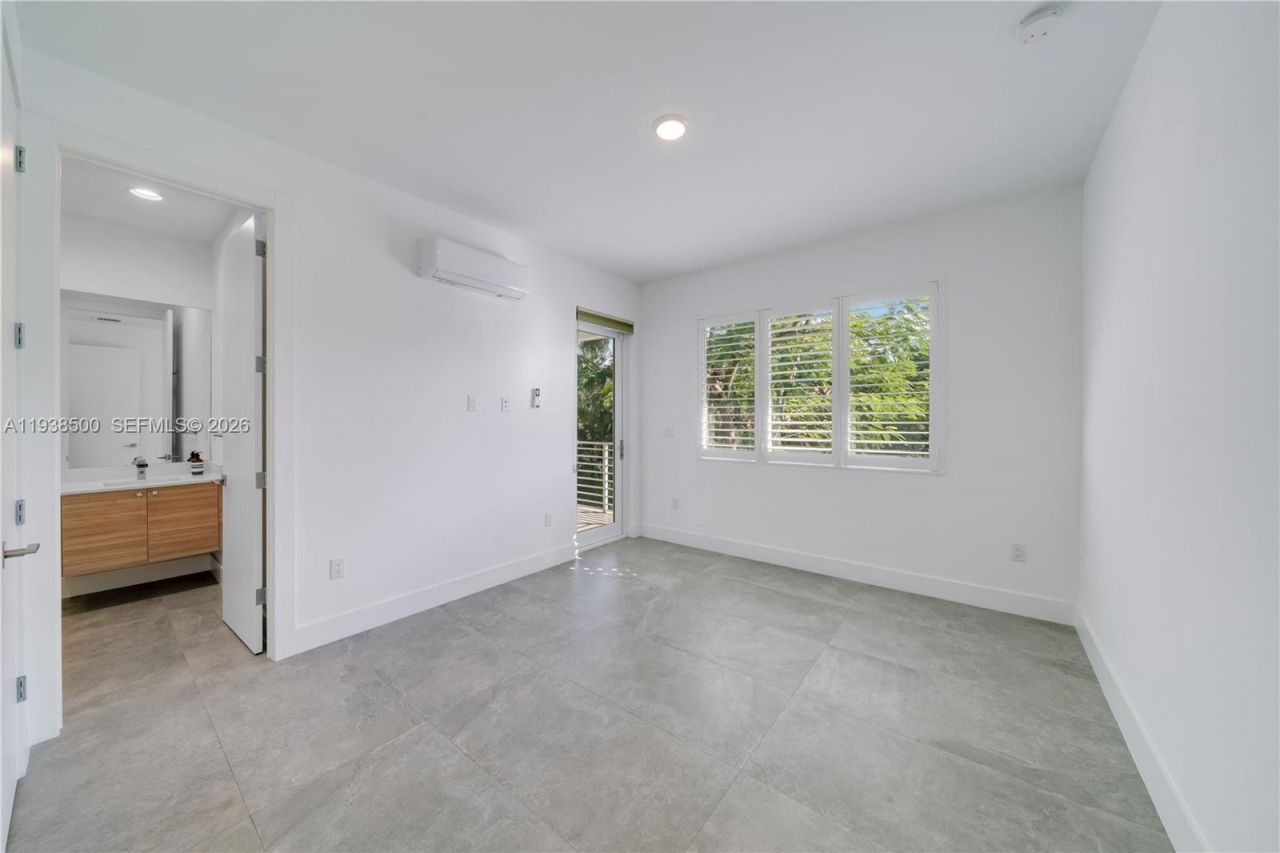 3072 Indiana St, Unit 3072, Coconut Grove, FL 33133 Photo