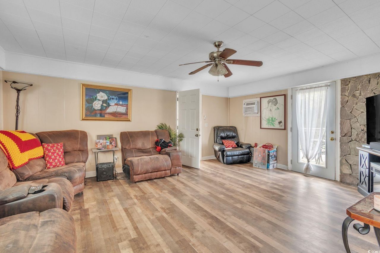 54 Juniper Pl. Photo 11