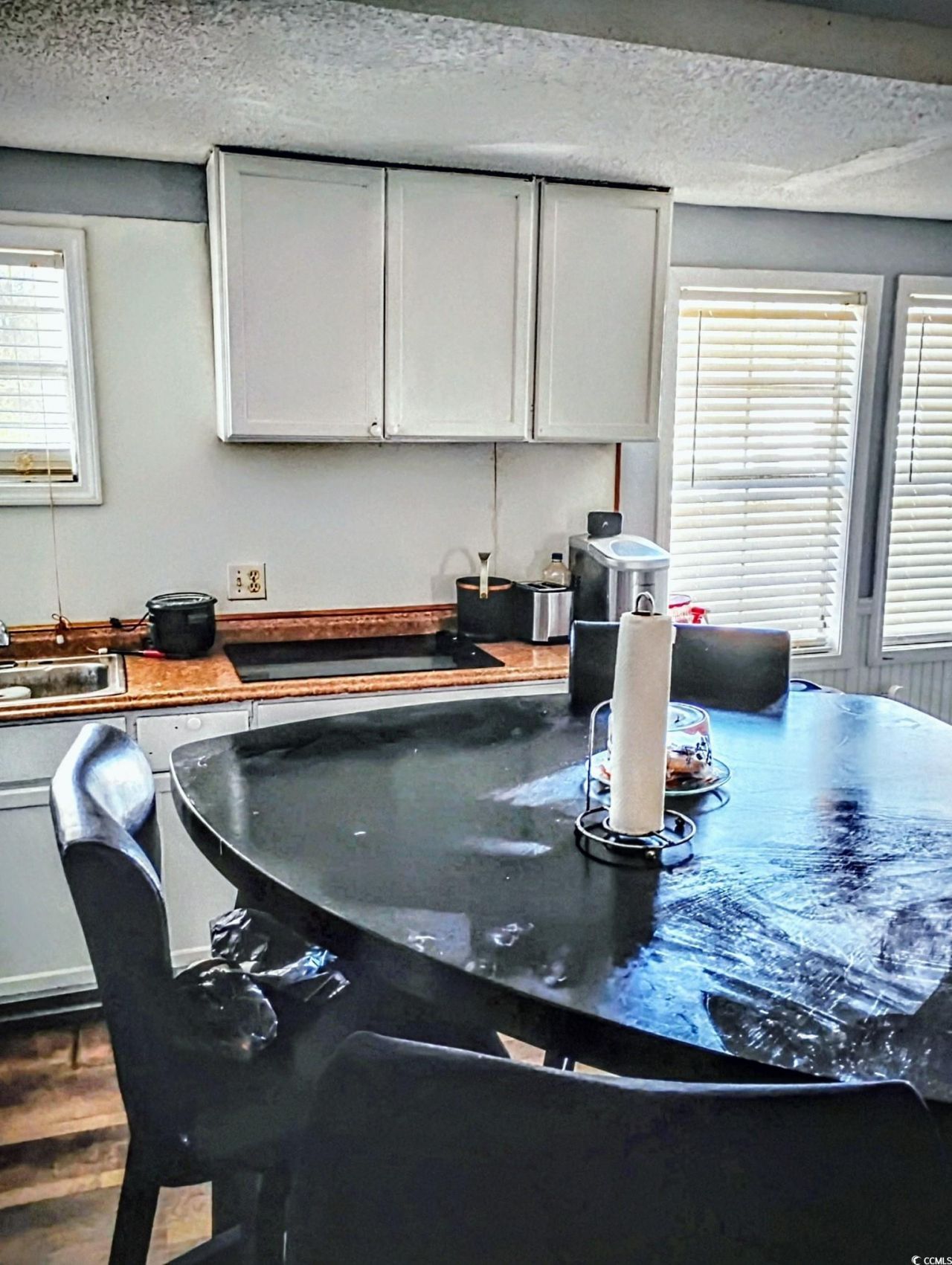 54 Juniper Pl. Photo 4