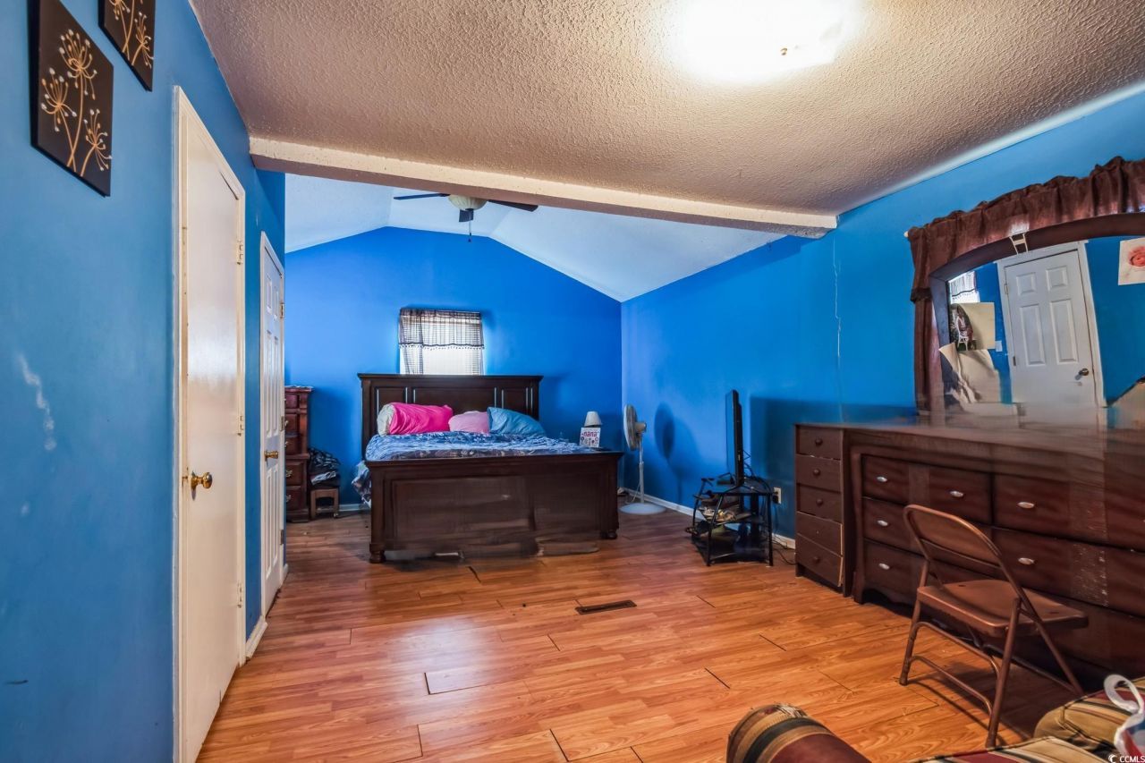 54 Juniper Pl. Photo 7