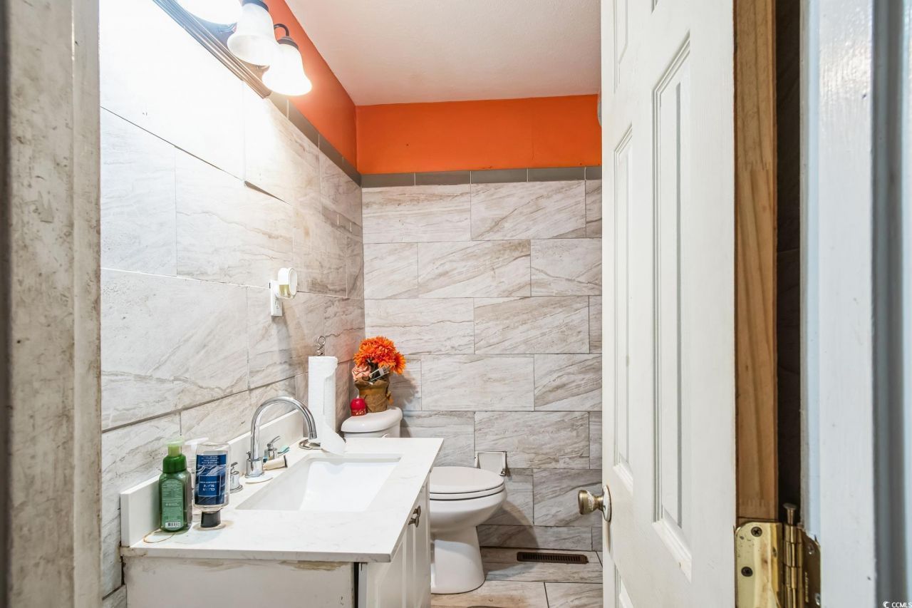 54 Juniper Pl. Photo 8