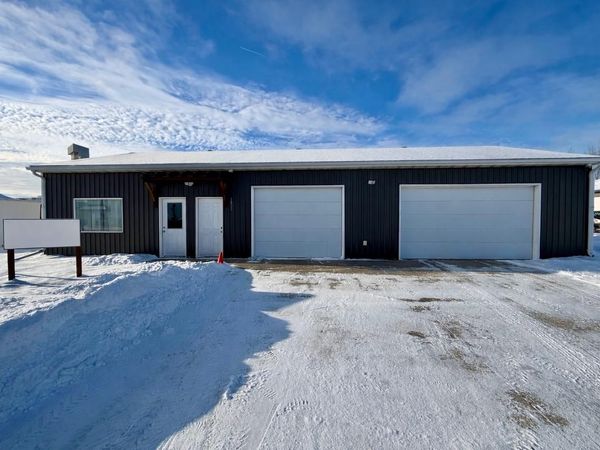 1821 26th Street S, Moorhead, MN 56560