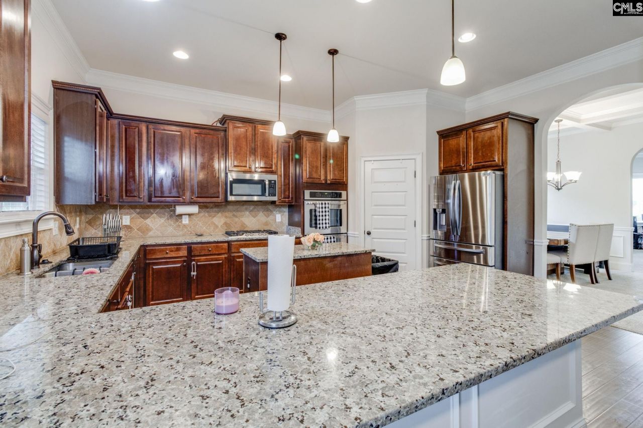 140 Crimson Queen Drive Photo 11