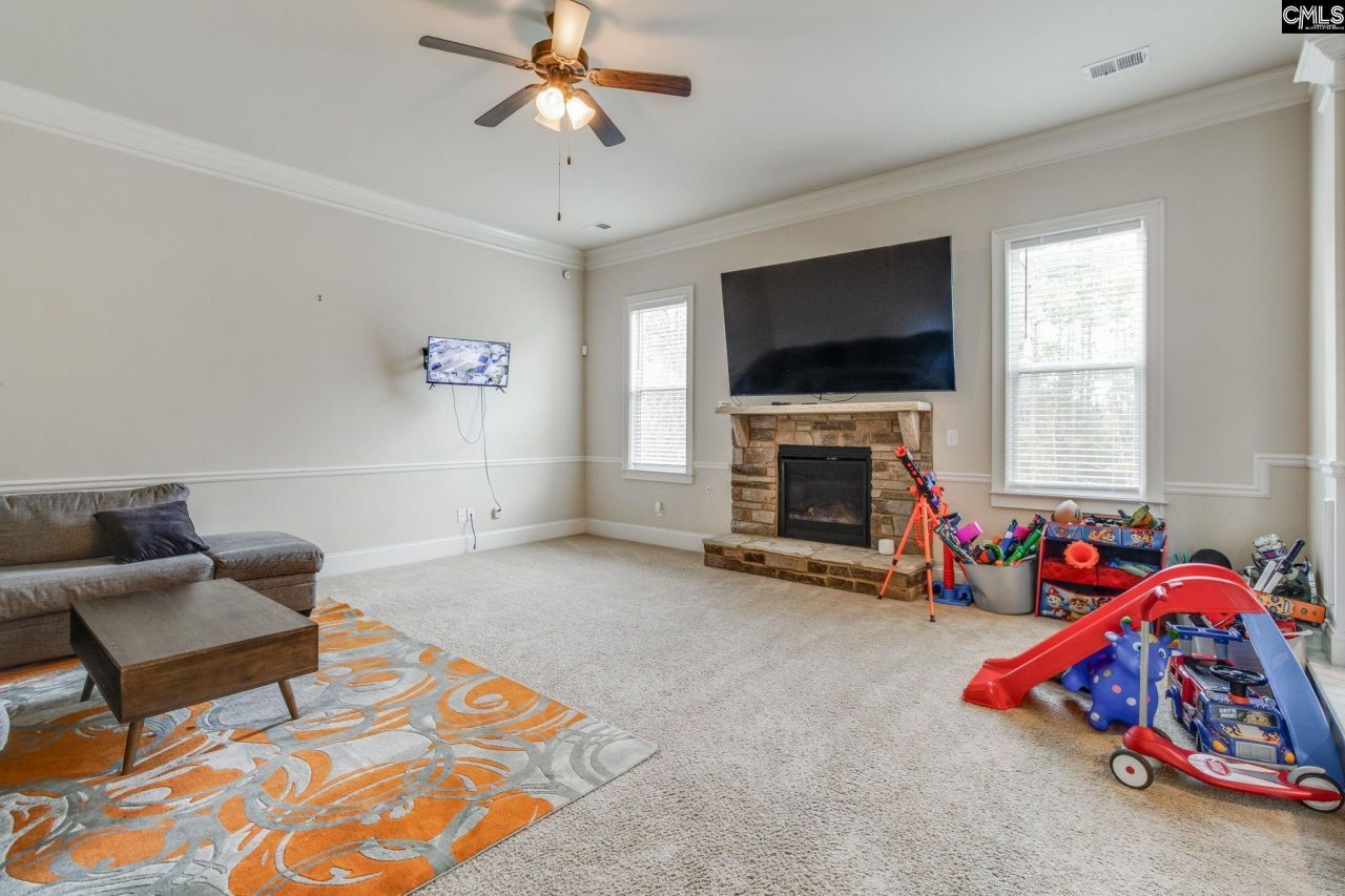 140 Crimson Queen Drive Photo 13