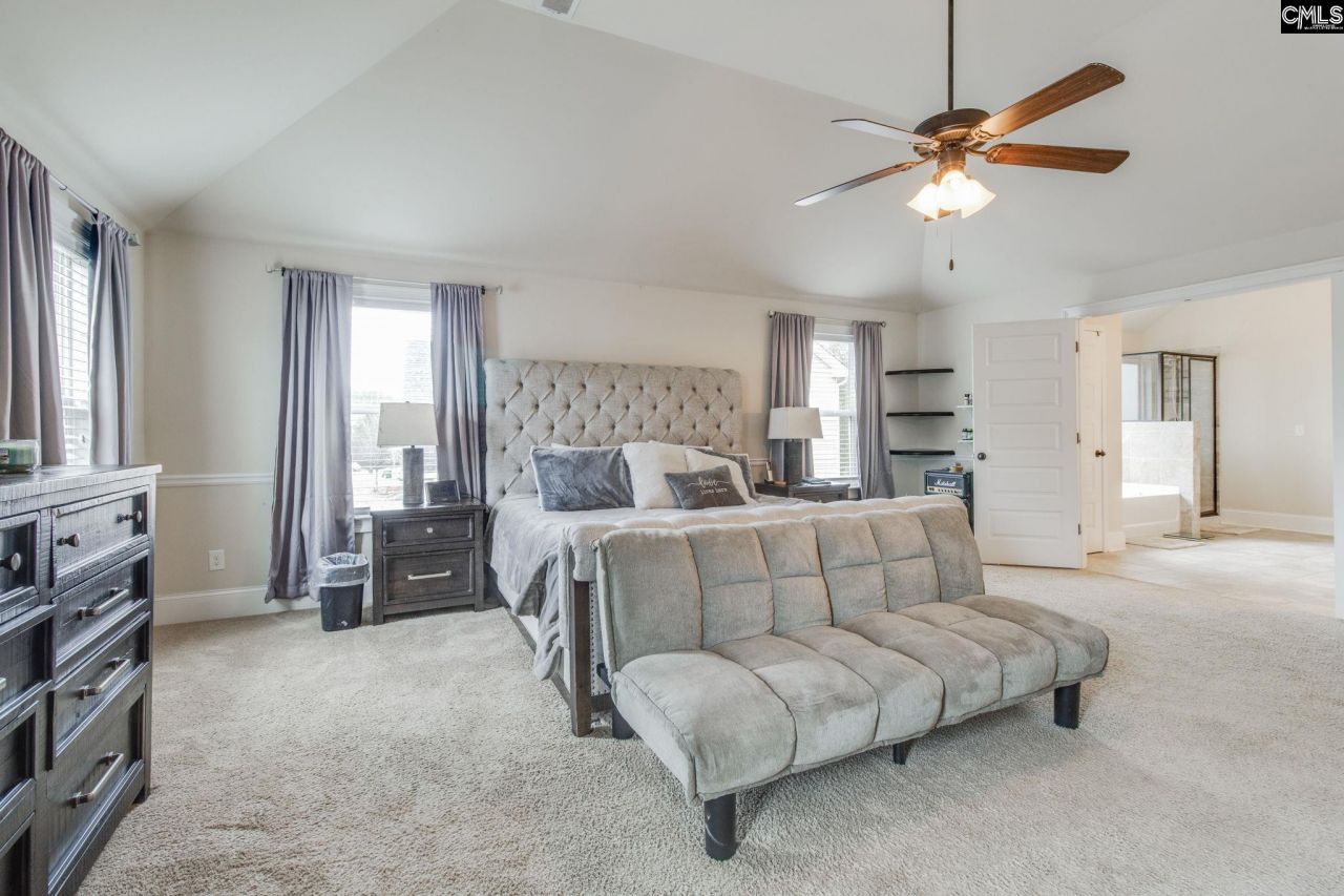 140 Crimson Queen Drive Photo 17