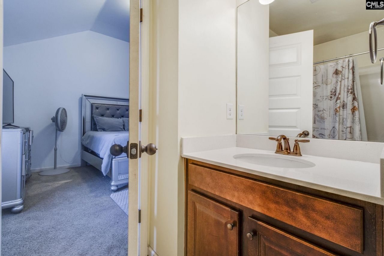 140 Crimson Queen Drive Photo 22