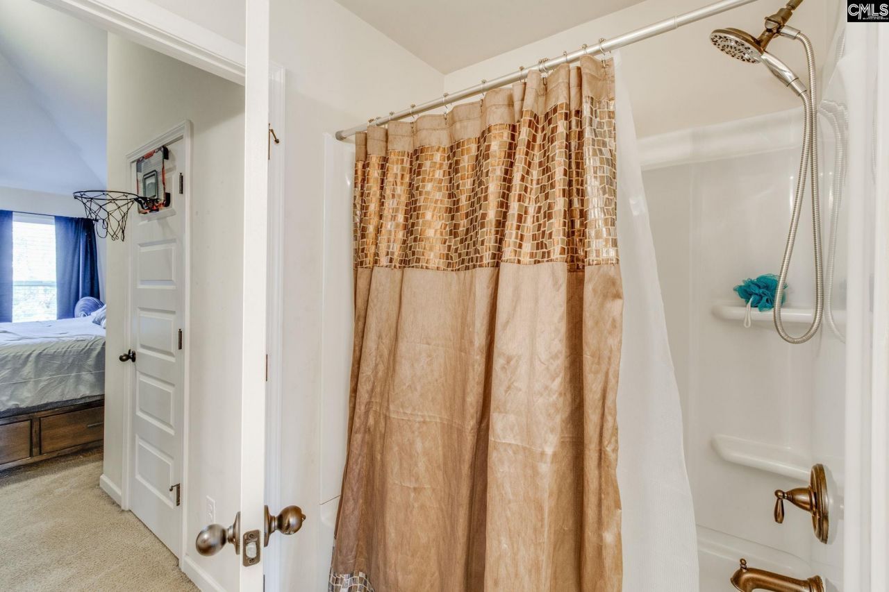 140 Crimson Queen Drive Photo 28