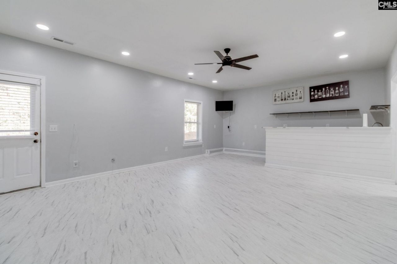 140 Crimson Queen Drive Photo 30