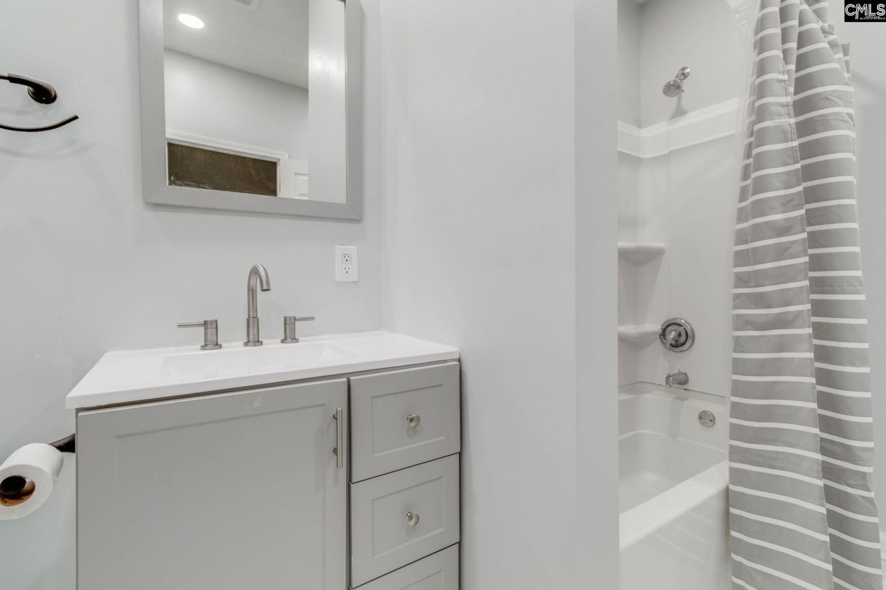 140 Crimson Queen Drive Photo 36