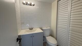 100 Stratford H, West Palm Beach, FL 33417 Photo