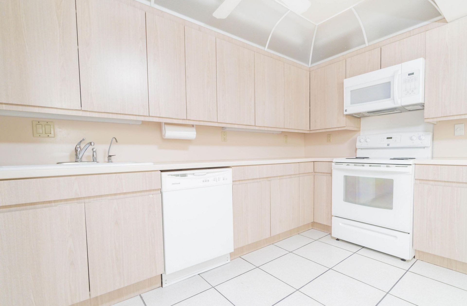 20341 NE 30th Avenue, Unit Ph14-6, Aventura, FL 33180 Photo