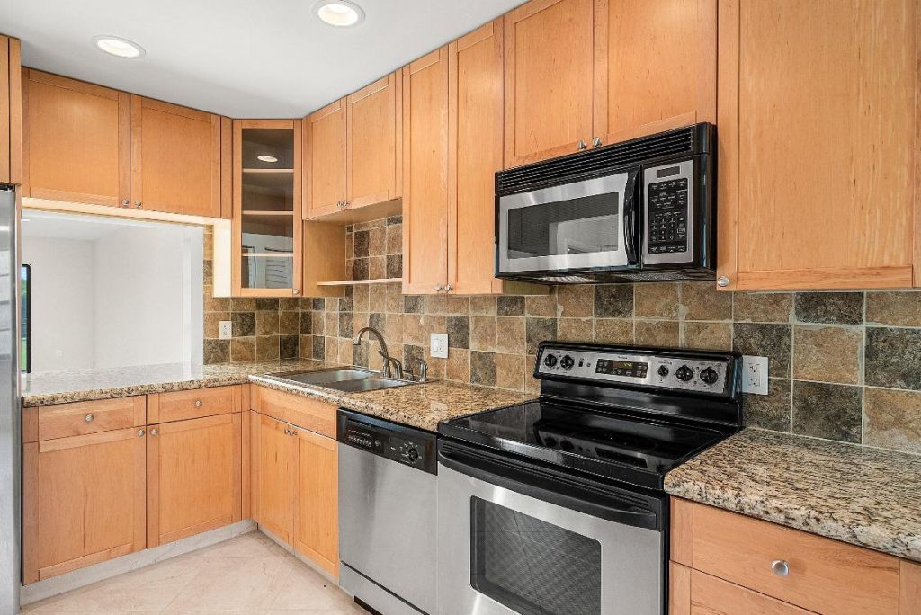 13 Southport Lane, Unit H, Boynton Beach, FL 33436 Photo