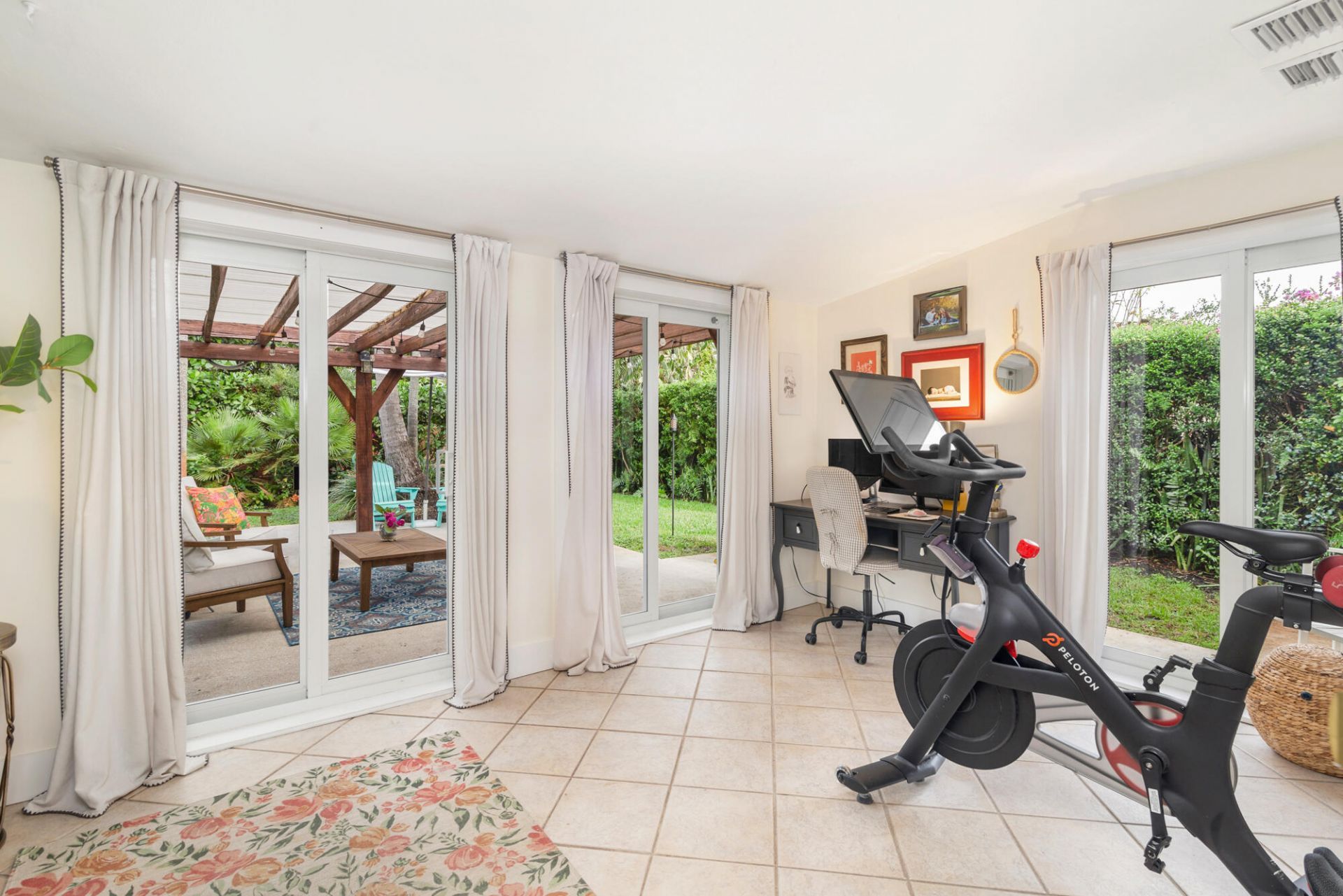 353 Orange Way, West Palm Beach, FL 33405 Photo