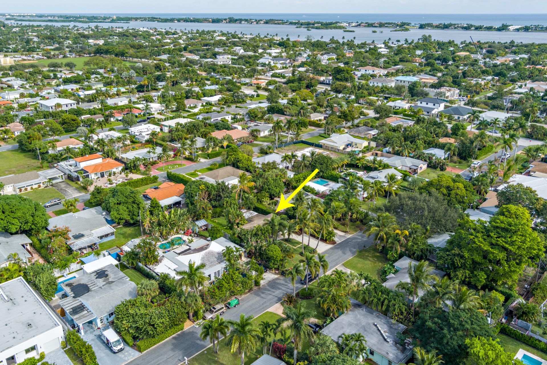 353 Orange Way, West Palm Beach, FL 33405 Photo