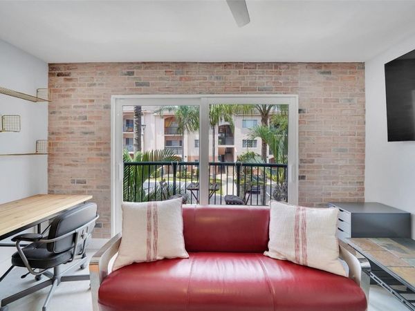 2021 SE 10th Ave, Unit 205, Fort Lauderdale, FL 33316