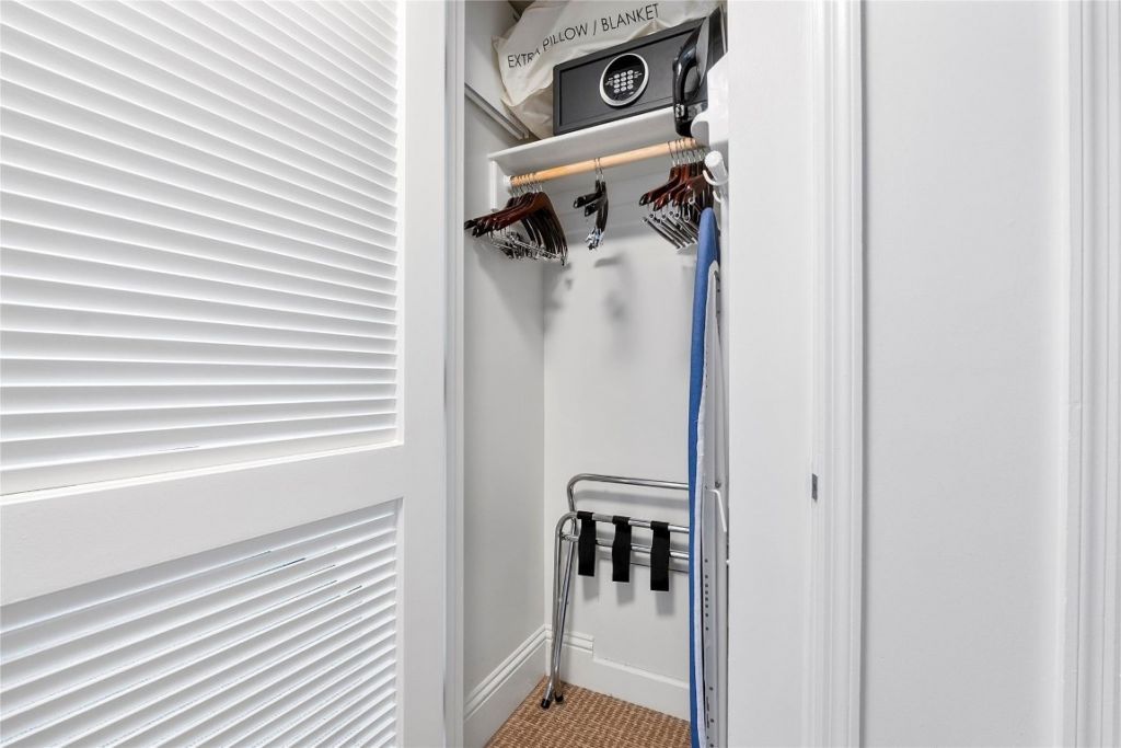 4401 Collins Avenue, Unit 2701, Miami Beach, FL 33140 Photo