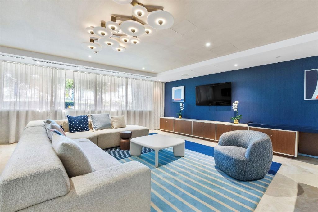 4401 Collins Avenue, Unit 2701, Miami Beach, FL 33140 Photo