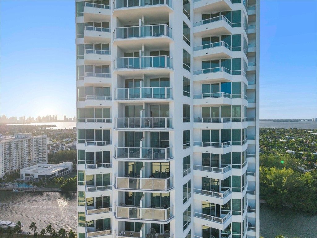 4401 Collins Avenue, Unit 2701, Miami Beach, FL 33140 Photo
