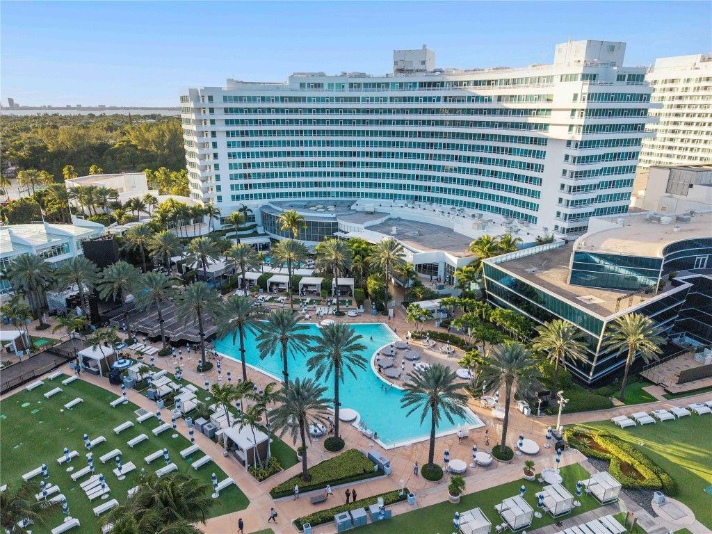 4401 Collins Avenue, Unit 2701, Miami Beach, FL 33140 Photo