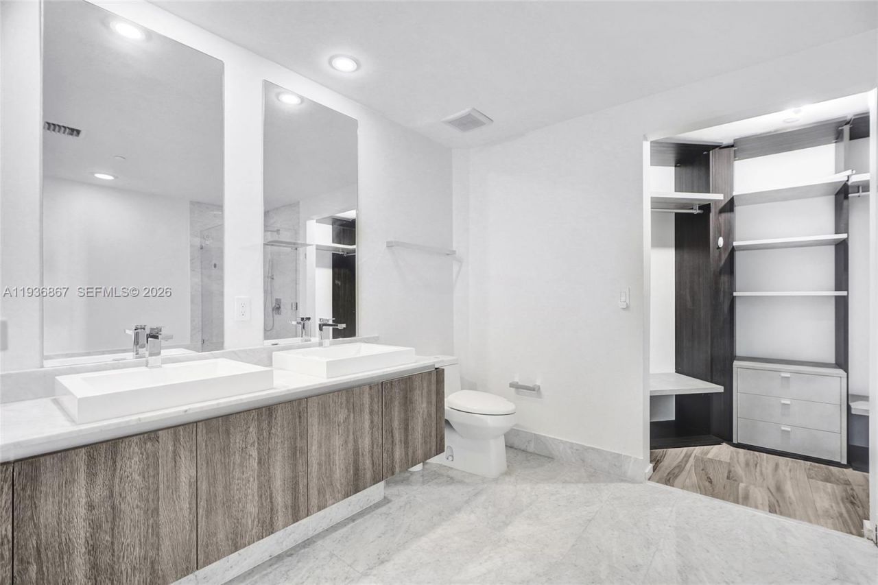 801 S Miami Ave , Unit 2405, Miami, FL 33130 Photo