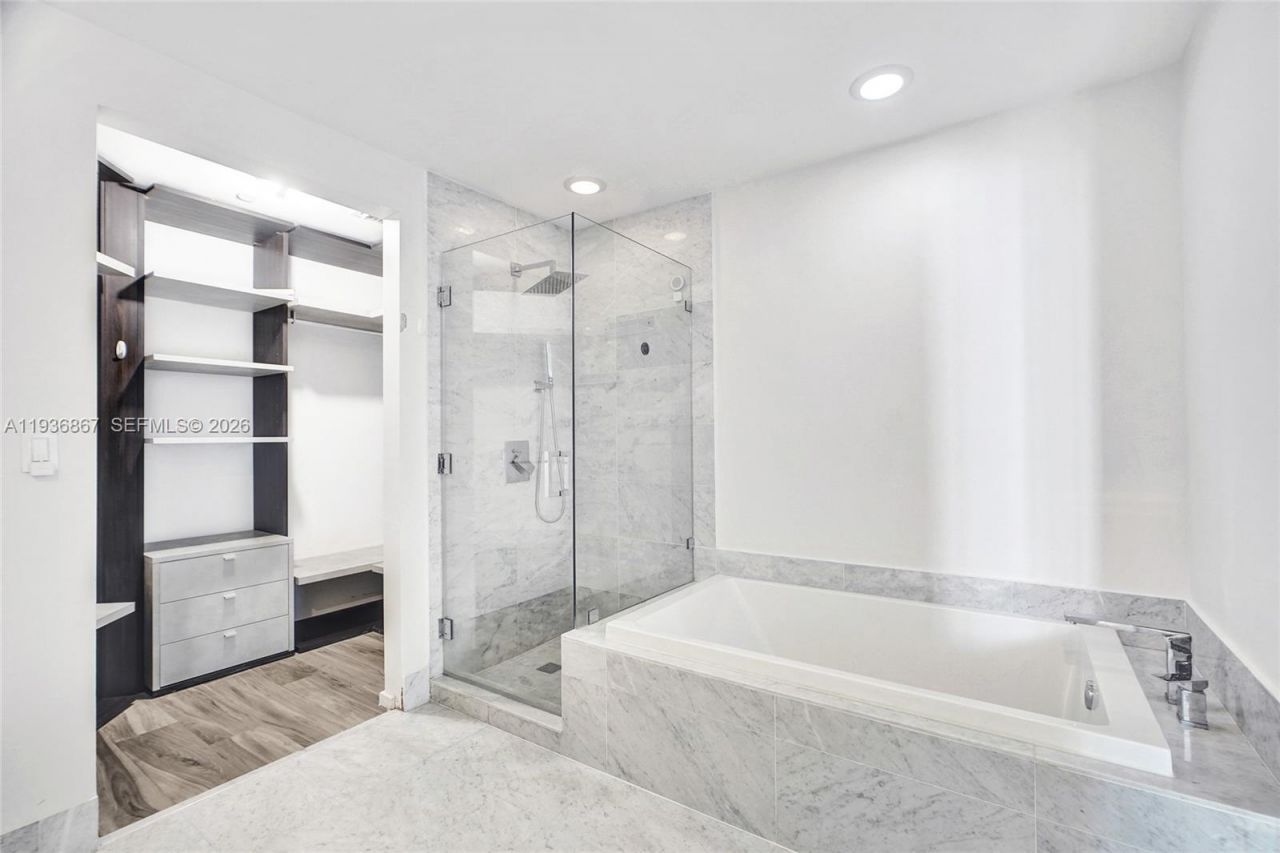 801 S Miami Ave , Unit 2405, Miami, FL 33130 Photo