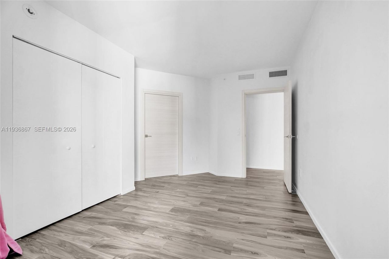 801 S Miami Ave , Unit 2405, Miami, FL 33130 Photo