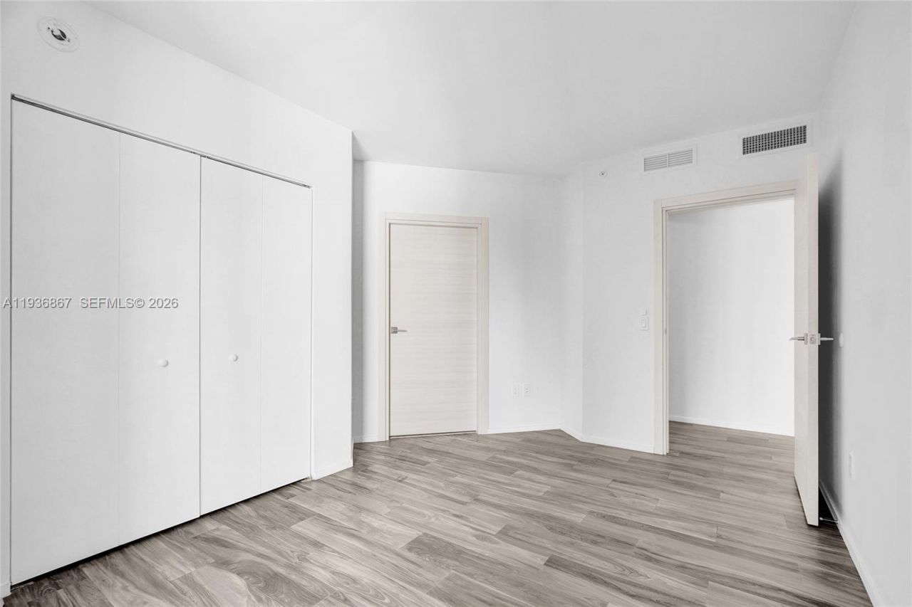 801 S Miami Ave , Unit 2405, Miami, FL 33130 Photo