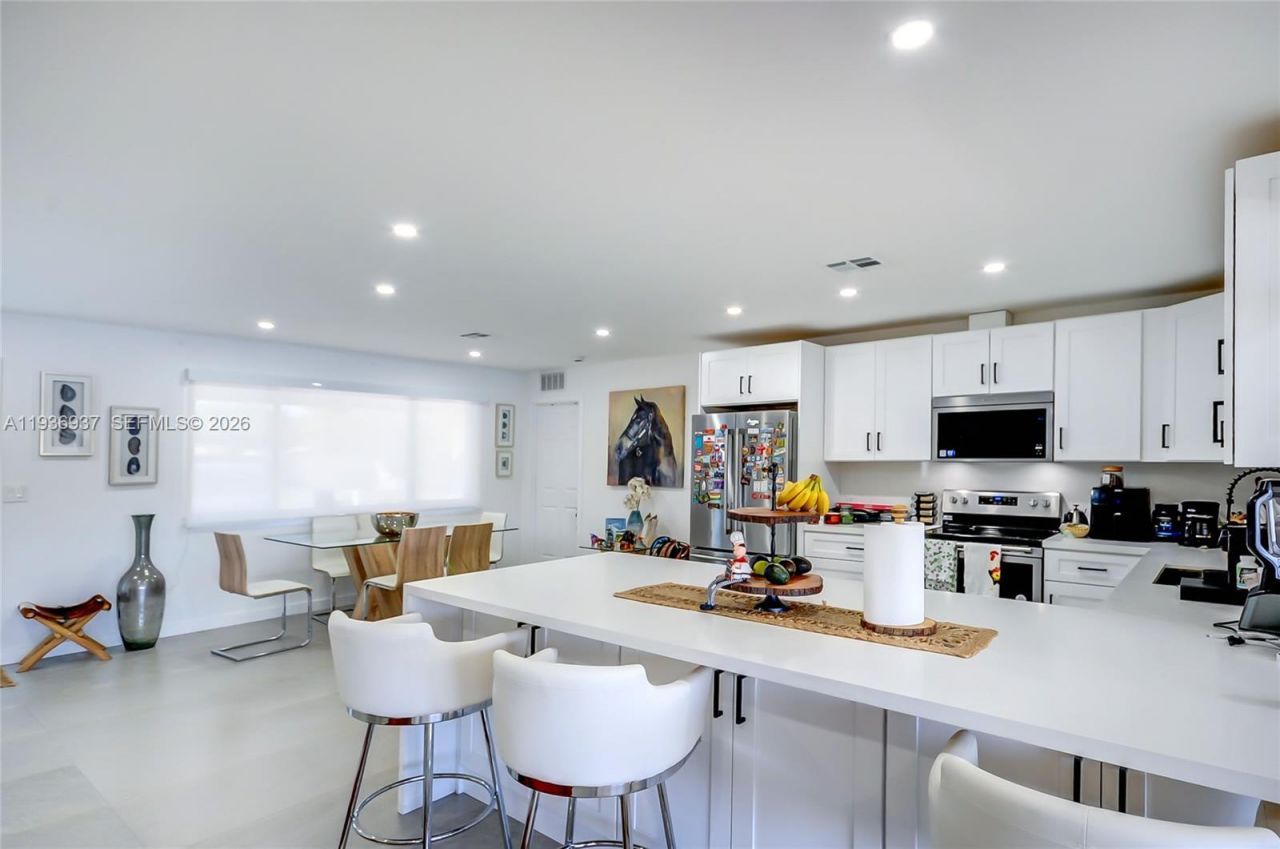 1511 NW 87th Way, Pembroke Pines, FL 33024 Photo