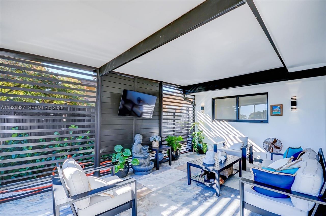 1511 NW 87th Way, Pembroke Pines, FL 33024 Photo