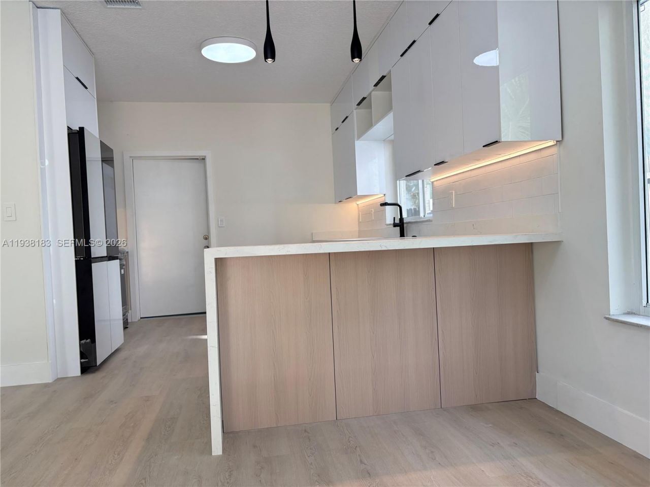 14961 SW 30th Ter , Miami, FL 33185 Photo