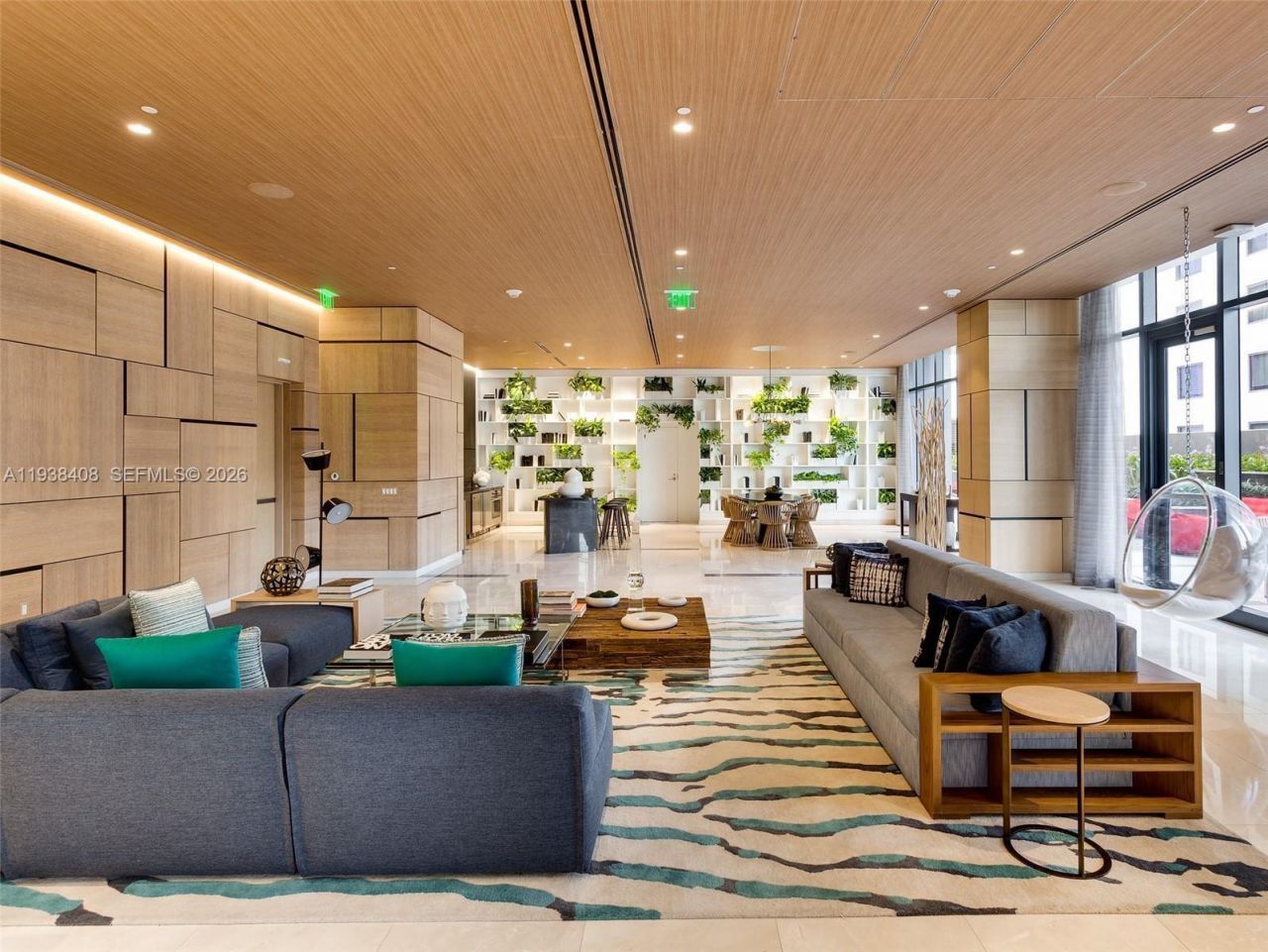 55 SW 9th St, Unit 1808, Miami, FL 33130 Photo