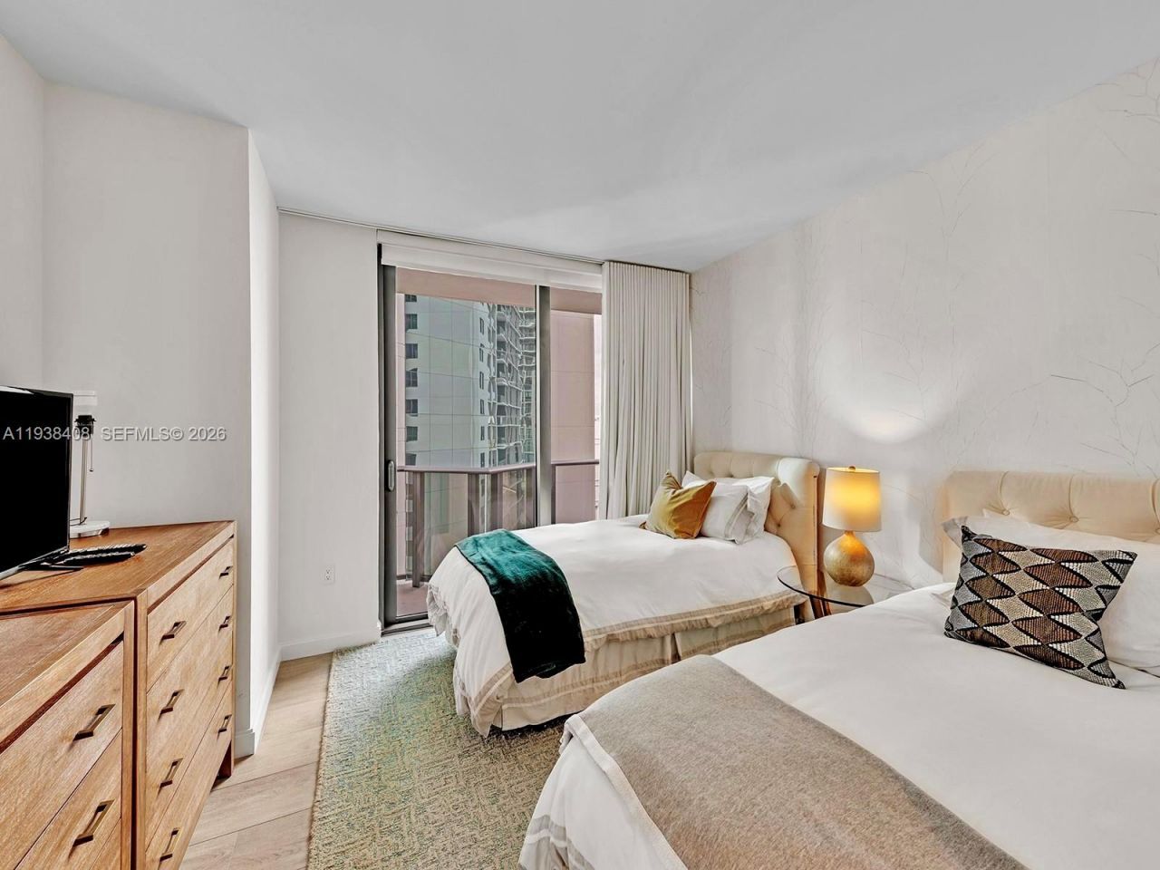 55 SW 9th St, Unit 1808, Miami, FL 33130 Photo