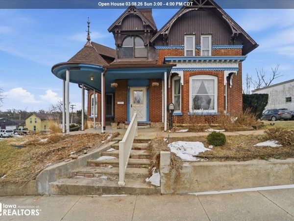 1003 Edgington Avenue, Eldora, IA 50627