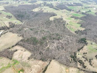 000 MARTHA STOCKTON RD 3065 Road, Albany, KY 42602