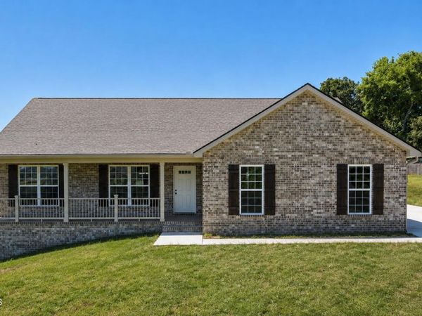1635 Cavet Drive, Maryville, TN 37803