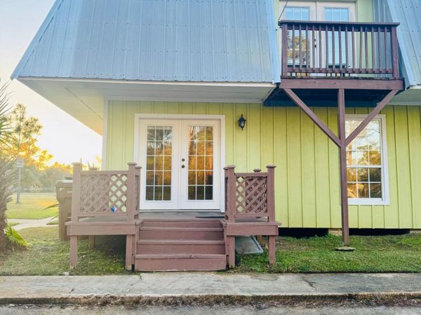 590 Royal Oak Drive, Pass Christian, MS 39571