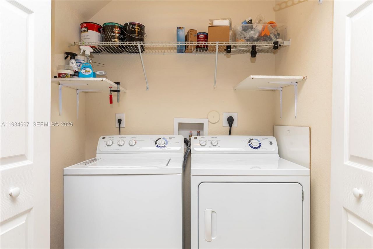 8760 NW 97th Ave, Unit 208, Doral, FL 33178 Photo