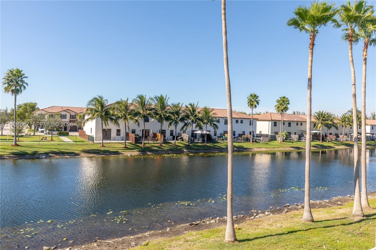 8760 NW 97th Ave, Unit 208, Doral, FL 33178 Photo